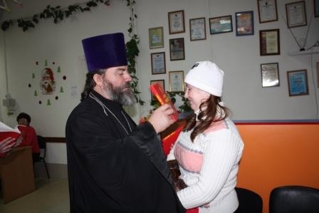 храм в киселевске на красном камне. Смотреть фото храм в киселевске на красном камне. Смотреть картинку храм в киселевске на красном камне. Картинка про храм в киселевске на красном камне. Фото храм в киселевске на красном камне