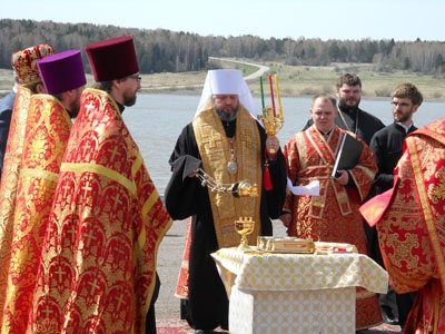 храм в киселевске на красном камне. Смотреть фото храм в киселевске на красном камне. Смотреть картинку храм в киселевске на красном камне. Картинка про храм в киселевске на красном камне. Фото храм в киселевске на красном камне